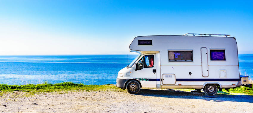 Camper fronte mare
