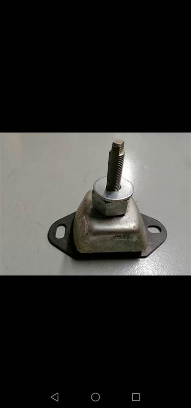 Supporto assale FEBEST TSB-081 a un prezzo conveniente