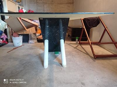 Tavolo vetro con base marmo
