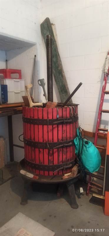 Foto 2 Torchio per uva, in ottime condizioni