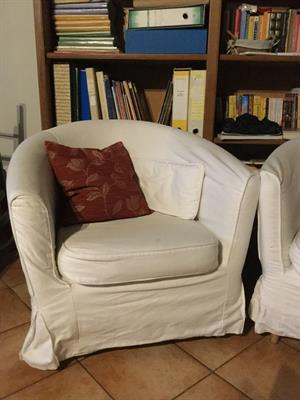  2 poltrone modello TULLSTA di