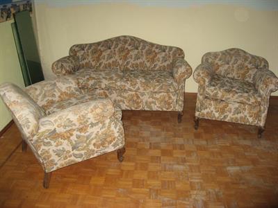 Salotto composto da divano 2 posti e 2 poltrone