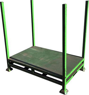 Pallet pedane con montanti liberi in ferro