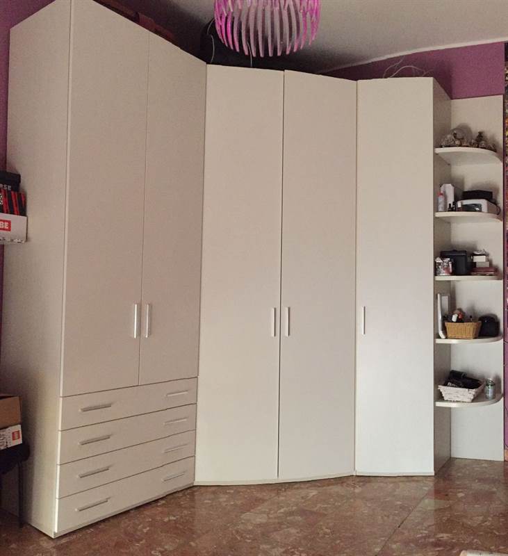 Cameretta per bambina/o, colore bianco, in ottime condizioni
