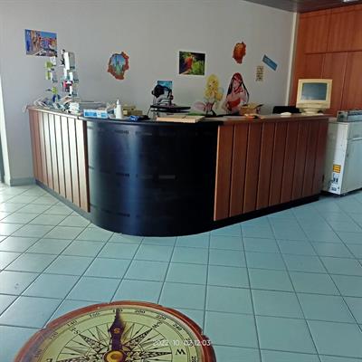 Arredamento ufficio scrivanie armadi reception