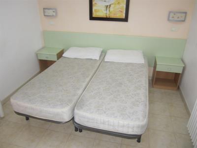 Gruppo LETTO Matrimoniale, ottimo stato - Anteprima 1