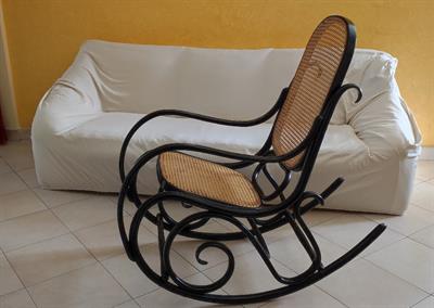 Sedia a dondolo vintage