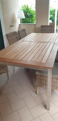 Tavolo in alluminio e teak, come nuovo - Foto 2