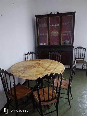 Mobilio stile vittoriano