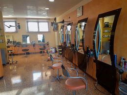 Arredamento Salone Parrucchiere - Anteprima 1