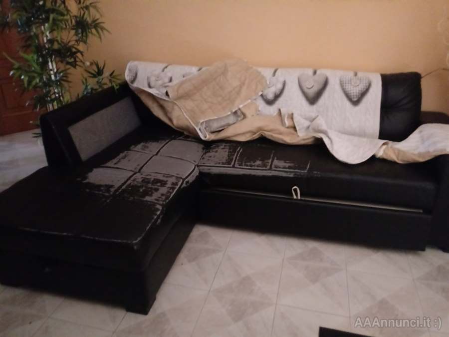 Divano letto + regalo copridivano