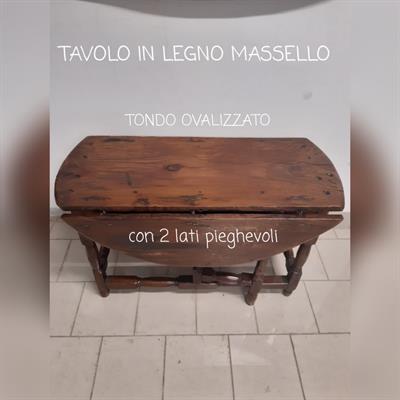 Tavolo in legno massello