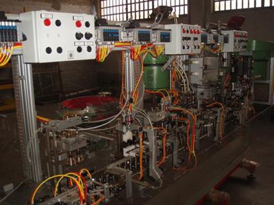 Macchina autom. per assemblaggio verticale di penne a sfera, marca TECMA - Foto 5