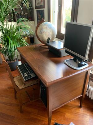 Scrivania legno massiccio porta pc