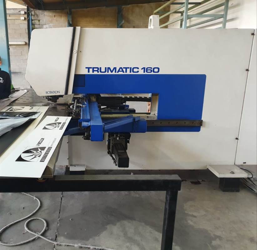 Punzonatrice a torretta Trumpf Trumatic 160