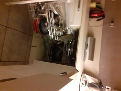 Cucina in legno e marmo spazzolato, color burro, completa di elettrodomestici - Foto 3
