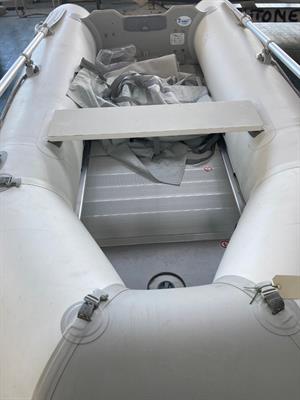 Gommone L 310 + Motore 6 Cv, modello Arimar, in ottime condizioni - Foto 6