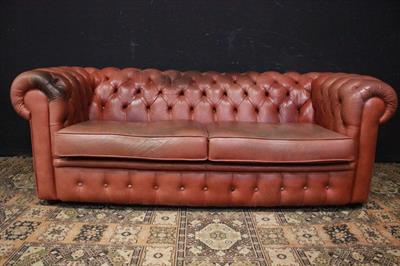 Divano 4 posti Chesterfield
