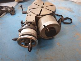 TAVOLA GIREVOLE BASCULANTE D.250 mm, ottimo stato - Anteprima 1