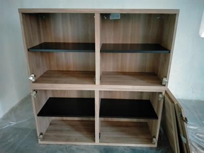 Pensili con Ripiani Color Rovere, ottimo stato - Anteprima 4