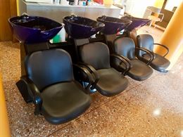 Foto 4 Arredamento Salone Parrucchiere