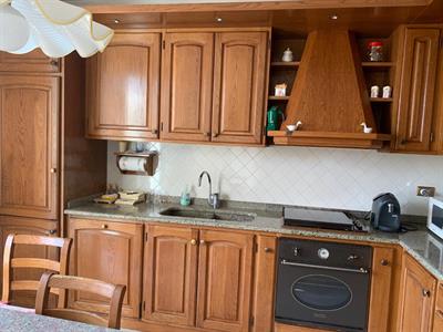 Cucina Componibile In Vero Legno, completa di elettrodomestici - Foto 2