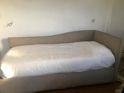 Letto singolo come nuovo