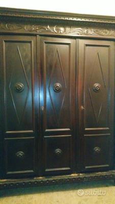 Armadio di legno stile Rinascimentale
