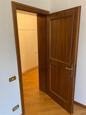 Porte legno massello, in ottime condizioni - Anteprima 1