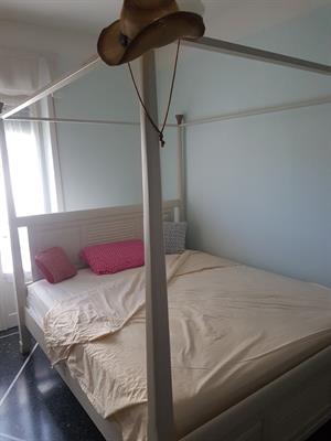 Letto Matrimoniale a Baldacchino