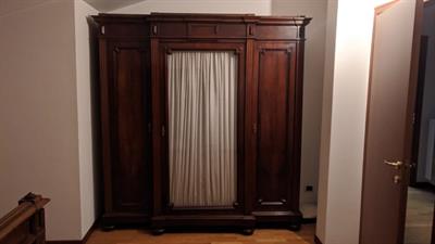 Mobili in LEGNO MASSELLO