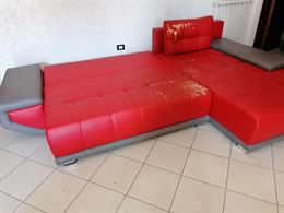 Foto 3 Divano colore rosso