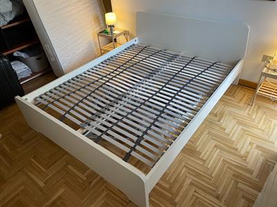 Struttura letto, cassettiera e scaffale Ikea
