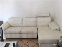 Divano pelle bianco