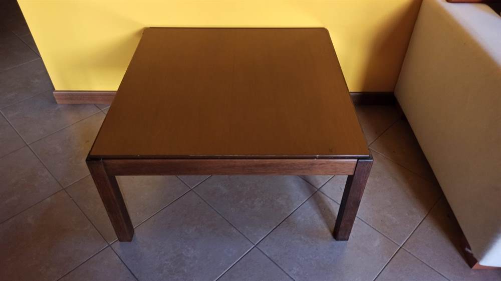 Tavolino salotto, in legno noce