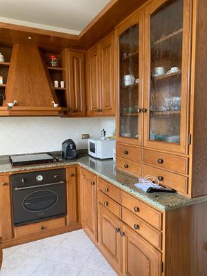 Cucina Componibile In Vero Legno, completa di elettrodomestici - Foto 3