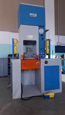 Pressa Oleodinamica 300 ton