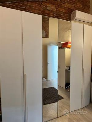 Armadio 6 ante in legno bianco come nuovo