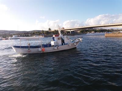 Barca da pesca con licenza