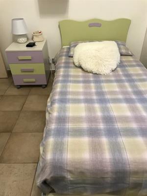 LETTO 1 PIAZZA CON COMODINO