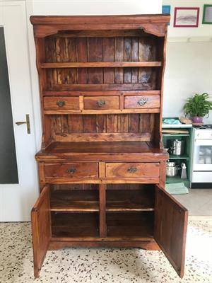 Vendita credenza etnica