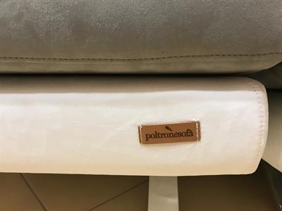 DIVANO 2 posti con Pouf Poltronèsofà NUOVISSIMO MAI USATO - Foto 3