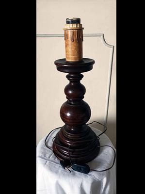 LAMPADA IN LEGNO FUNZIONANTE singola per abat jour
