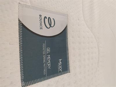 Letto matrimoniale con cassetone + Materasso Memory, in ottime condizioni - Foto 3