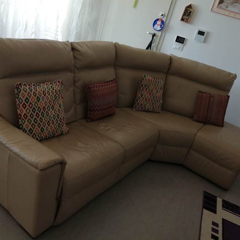 Foto 3 Divano in pelle ego italiano 3 posti più pouf, colore beige