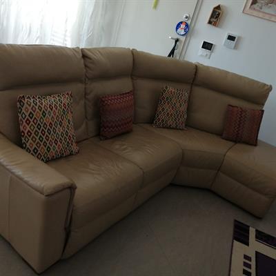 Divano in pelle ego italiano 3 posti più pouf, colore beige - Foto 3