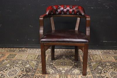 Sedia/Poltrona Chesterfield in legno