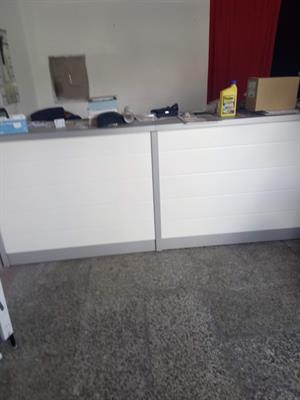Bancone per intrattenere i clienti