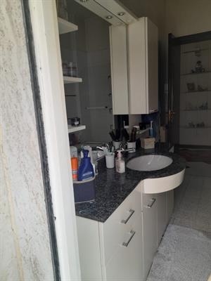 Mobile bagno causa trasloco