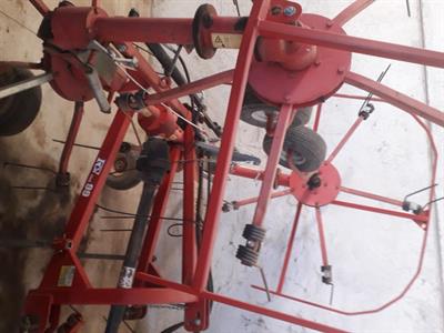 Volta fieno idraulico 480